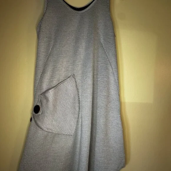 Funky BIG button Dress - Picture 2 of 12